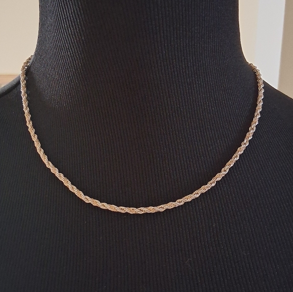 Elegant 18" Twisted Silver/Gold Rope Chain Necklace and 7" Bracelet Set Like New - Picture 2 of 11
